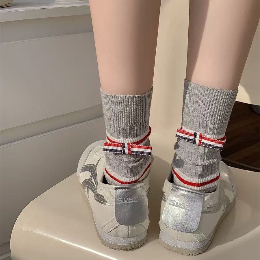 Womens Striped Cotton Crew Socks Middle Tube Cotton Socks Trendy Sports Socks